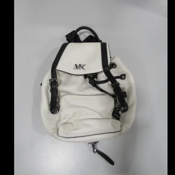 Michael Kors | Bags | Michael Kors Beacon White And Black  display picture 2